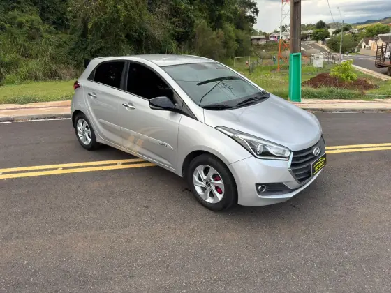 HYUNDAI HB20 1.6 PREMIUM 16V FLEX 4P AUTOMÁTICO