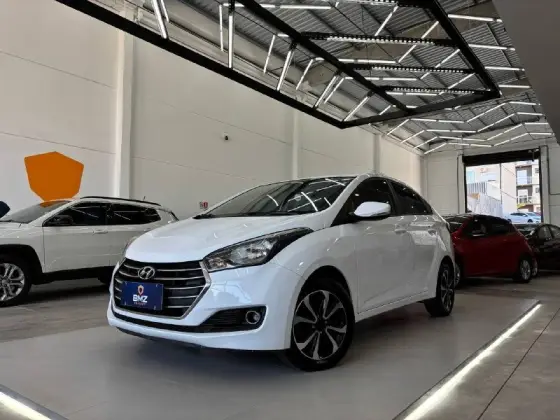 HYUNDAI HB20S 1.6 COMFORT PLUS 16V FLEX 4P MANUAL