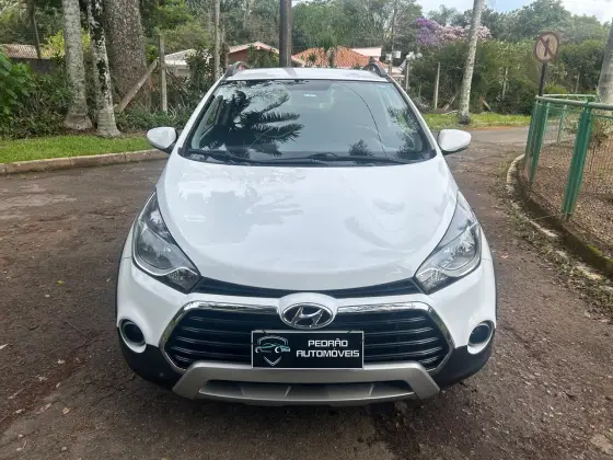 HYUNDAI HB20X 1.6 16V STYLE FLEX 4P AUTOMÁTICO
