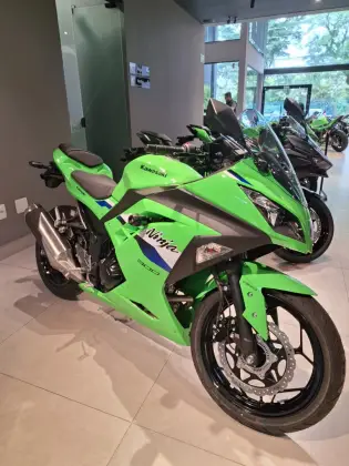 KAWASAKI NINJA 300 