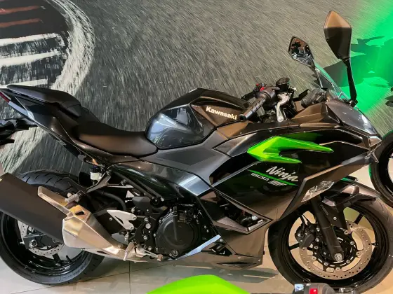 KAWASAKI NINJA 500 