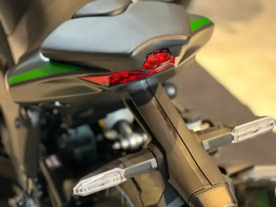 KAWASAKI-Z1100 SE KAWASAKI-Z1100 SE-2026