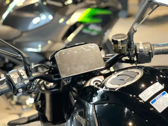 KAWASAKI-Z1100 KAWASAKI-Z1100-2026
