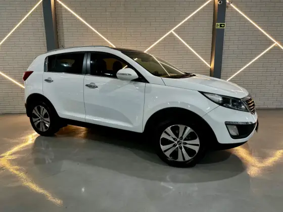 KIA SPORTAGE 2.0 EX 4X2 16V FLEX 4P AUTOMÁTICO KIA SPORTAGE 2.0 EX 4X2 16V FLEX 4P AUTOMÁTICO