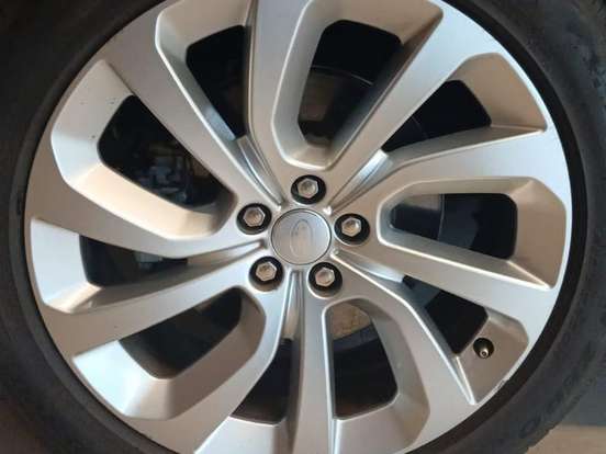 LAND ROVER-DISCOVERY SPORT-2.0 D200 TURBO DIESEL SE AUTOMÁTICO LAND ROVER-DISCOVERY SPORT-2021