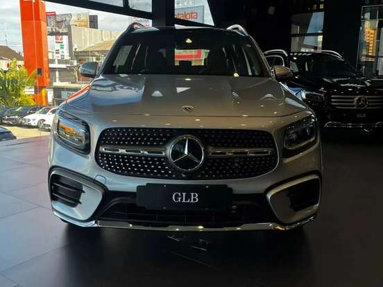 MERCEDES-BENZ-GLB 220-2.0 MHEV AMG LINE 4MATIC 8G-DCT MERCEDES-BENZ-GLB 220-2025
