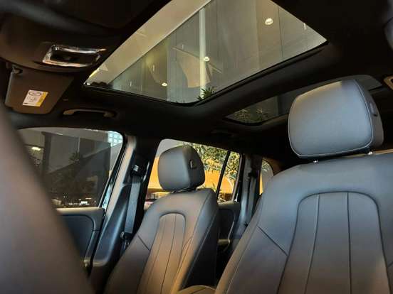 MERCEDES-BENZ-GLB 220-2025