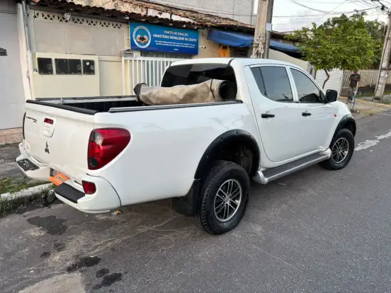MITSUBISHI-L200 TRITON-2014