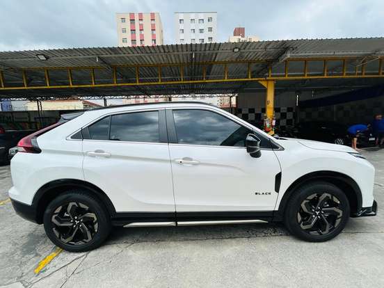 MITSUBISHI-ECLIPSE CROSS-1.5 MIVEC TURBO GASOLINA HPE-S BLACK S-AWC CVT MITSUBISHI-ECLIPSE CROSS-2025