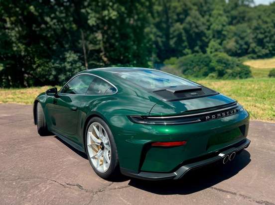 PORSCHE-911-2025