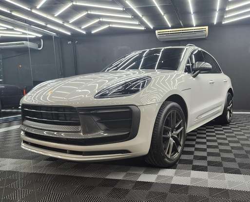 PORSCHE-MACAN-2023