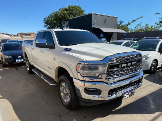 RAM 2500 6.7 I6 TURBO DIESEL LARAMIE CD 4X4 AUTOMÁTICO