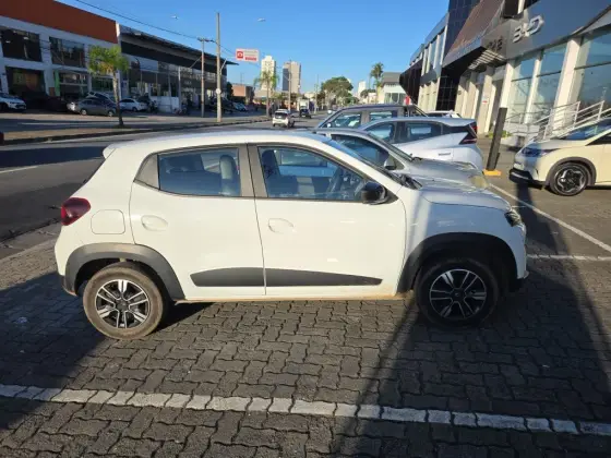 RENAULT KWID 1.0 12V SCE FLEX INTENSE MANUAL RENAULT KWID 1.0 12V SCE FLEX INTENSE MANUAL