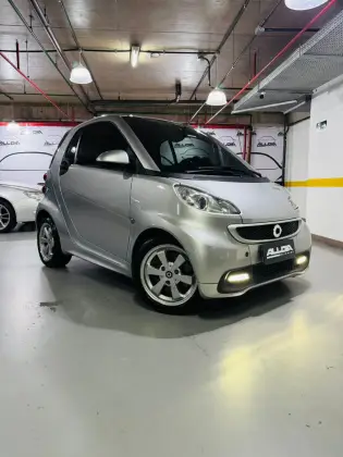 SMART FORTWO 1.0 COUPÉ 3 CILINDROS 12V GASOLINA 2P AUTOMÁTICO