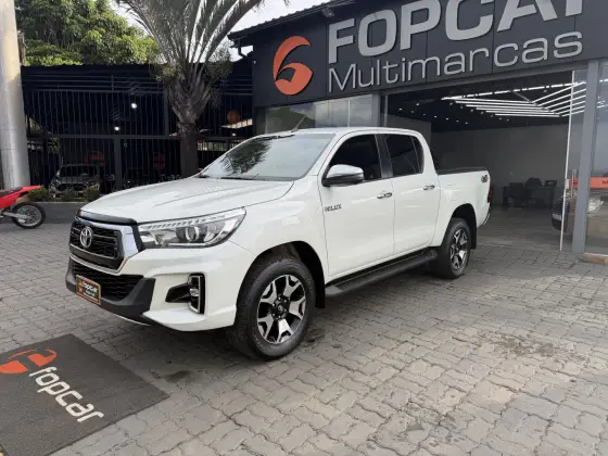 TOYOTA HILUX 2.8 SRX 4X4 CD 16V DIESEL 4P AUTOMÁTICO