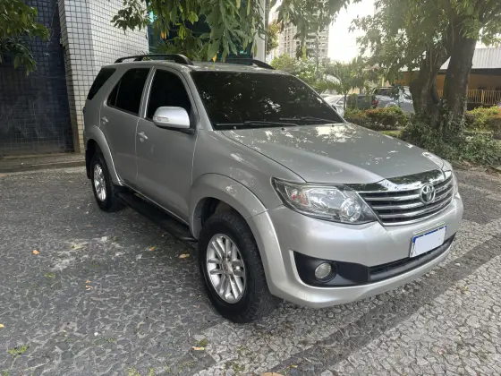 TOYOTA HILUX SW4 2.7 SR 4X2 16V FLEX 4P MANUAL