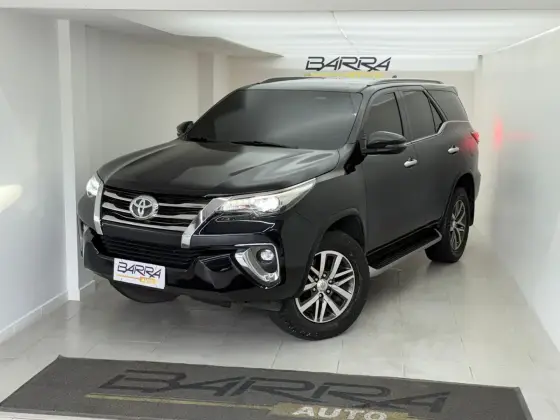 TOYOTA HILUX SW4 2.8 SRX 4X4 16V TURBO INTERCOOLER DIESEL 4P AUTOMÁTICO