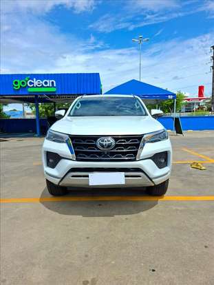 TOYOTA-HILUX SW4-2.8 D-4D TURBO DIESEL SRX 4X4 AUTOMÁTICO TOYOTA-HILUX SW4-2023