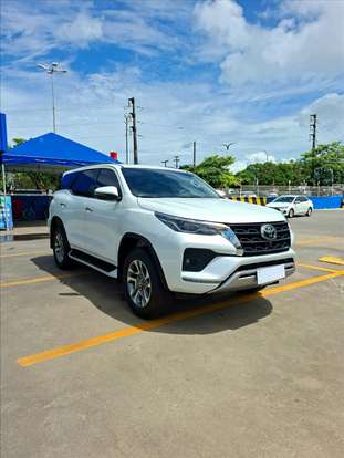 TOYOTA-HILUX SW4-2023