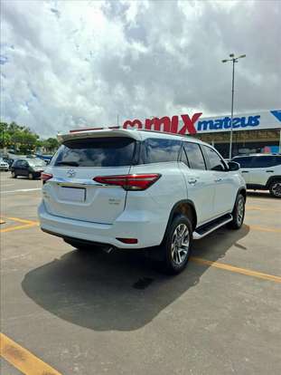 TOYOTA-HILUX SW4-2023