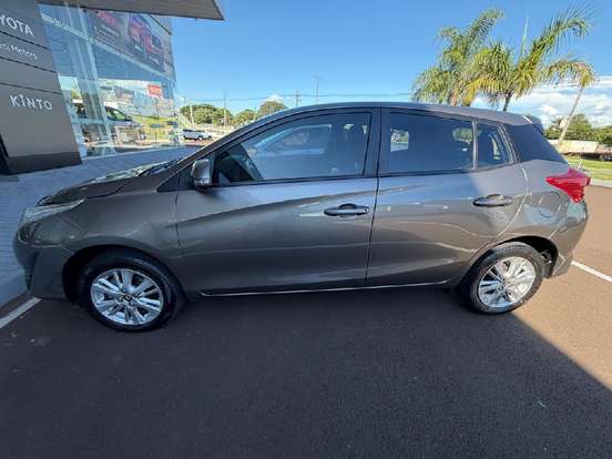 TOYOTA-YARIS-1.3 16V FLEX XL MULTIDRIVE TOYOTA-YARIS-2018