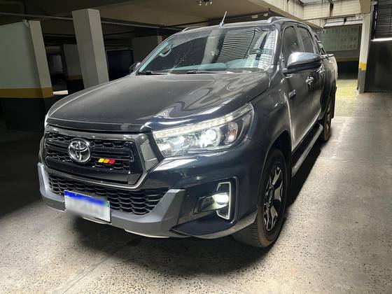 TOYOTA HILUX 2.8 SRX 4X4 CD 16V DIESEL 4P AUTOMÁTICO
