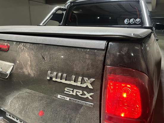 TOYOTA-HILUX-2019