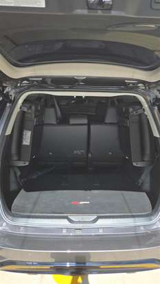 TOYOTA-HILUX SW4-2024