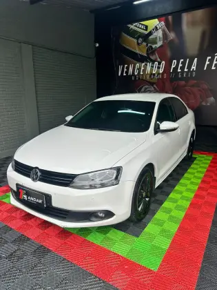 VOLKSWAGEN JETTA 2.0 COMFORTLINE FLEX 4P TIPTRONIC