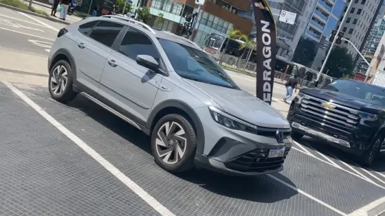 VOLKSWAGEN NIVUS 1.0 200 TSI TOTAL FLEX HIGHLINE AUTOMÁTICO