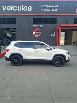 VOLKSWAGEN TAOS 1.4 250 TSI TOTAL FLEX COMFORTLINE AUTOMÁTICO VOLKSWAGEN TAOS 1.4 250 TSI TOTAL FLEX COMFORTLINE AUTOMÁTICO