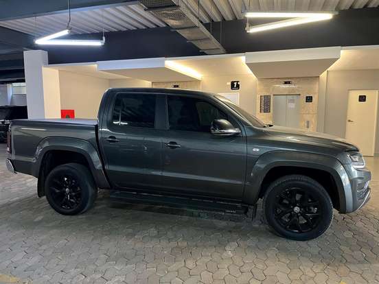 VOLKSWAGEN-AMAROK-2023