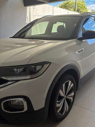 VOLKSWAGEN-T-CROSS-2021