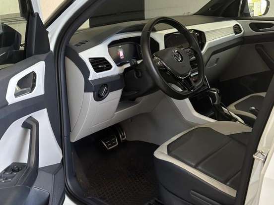 VOLKSWAGEN-T-CROSS-1.4 250 TSI TOTAL FLEX HIGHLINE AUTOMÁTICO VOLKSWAGEN-T-CROSS-2021