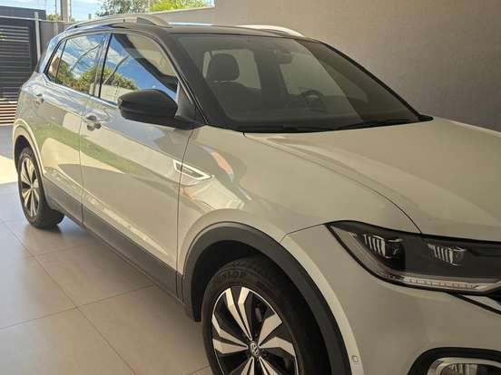 VOLKSWAGEN-T-CROSS-2021