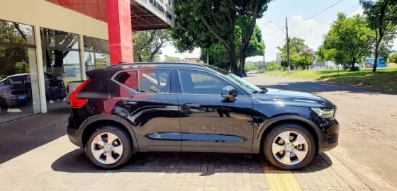 VOLVO XC40 2.0 T4 GASOLINA GEARTRONIC