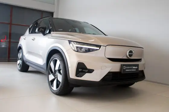 VOLVO XC40 P8 RECHARGE TWIN ELECTRIC ULTIMATE AWD