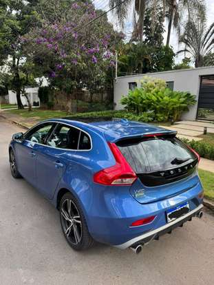 VOLVO-V40-2.0 T5 R-DESIGN GASOLINA 4P AUTOMÁTICO VOLVO-V40-2017