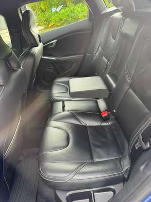 VOLVO-V40-2.0 T5 R-DESIGN GASOLINA 4P AUTOMÁTICO VOLVO-V40-2017