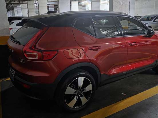 VOLVO-XC40-2.0 T5 GASOLINA MOMENTUM AWD GEARTRONIC VOLVO-XC40-2018