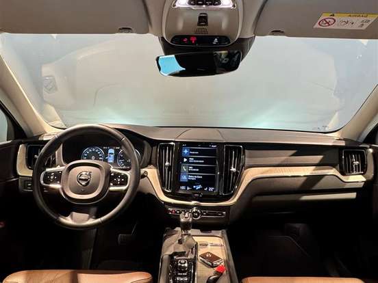 VOLVO-XC60-2.0 T5 GASOLINA INSCRIPTION AWD GEARTRONIC VOLVO-XC60-2018