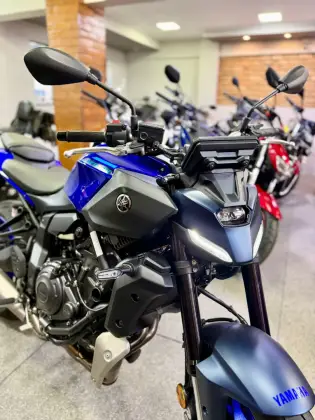 YAMAHA MT-07 CONNECTED ABS 