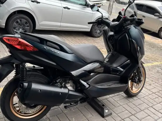 YAMAHA-XMAX 250 CONNECTED ABS YAMAHA-XMAX 250 CONNECTED ABS-2024