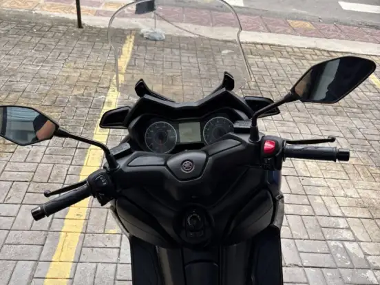 YAMAHA-XMAX 250 CONNECTED ABS YAMAHA-XMAX 250 CONNECTED ABS-2024