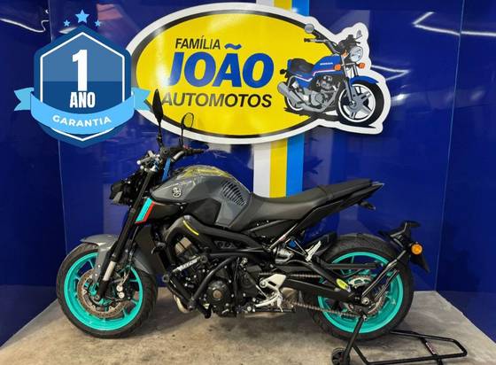 YAMAHA MT-09 