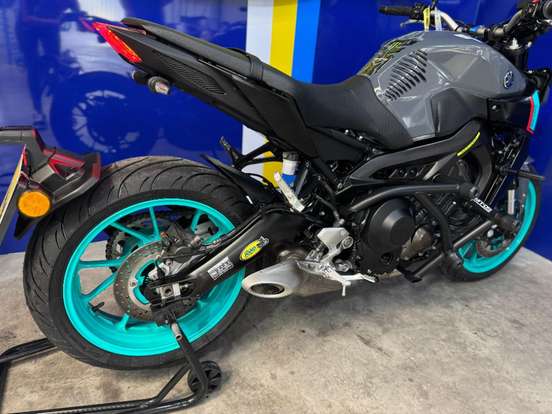 YAMAHA-MT-09-2023