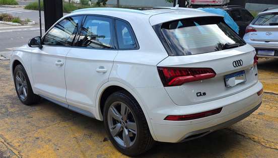 AUDI-Q5-2018