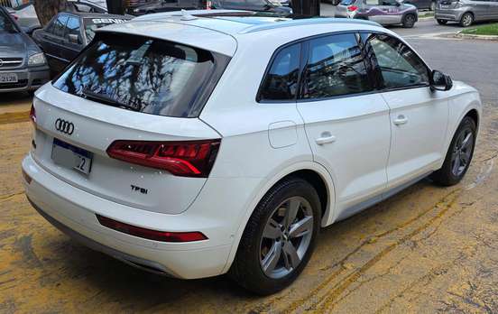 AUDI-Q5-2018