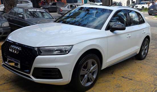 AUDI-Q5-2018