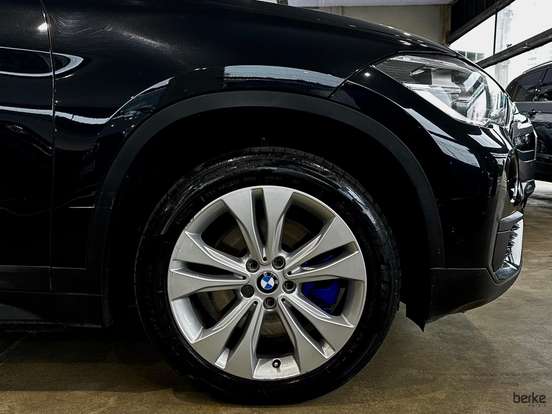 BMW-X1-2.0 16V TURBO GASOLINA SDRIVE20I SPORT 4P AUTOMÁTICO BMW-X1-2017
